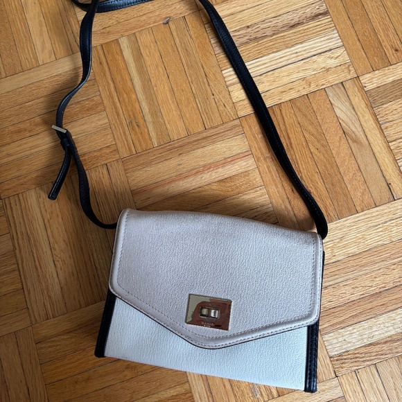 Kate Spade Crossbody - Picture 1 of 4